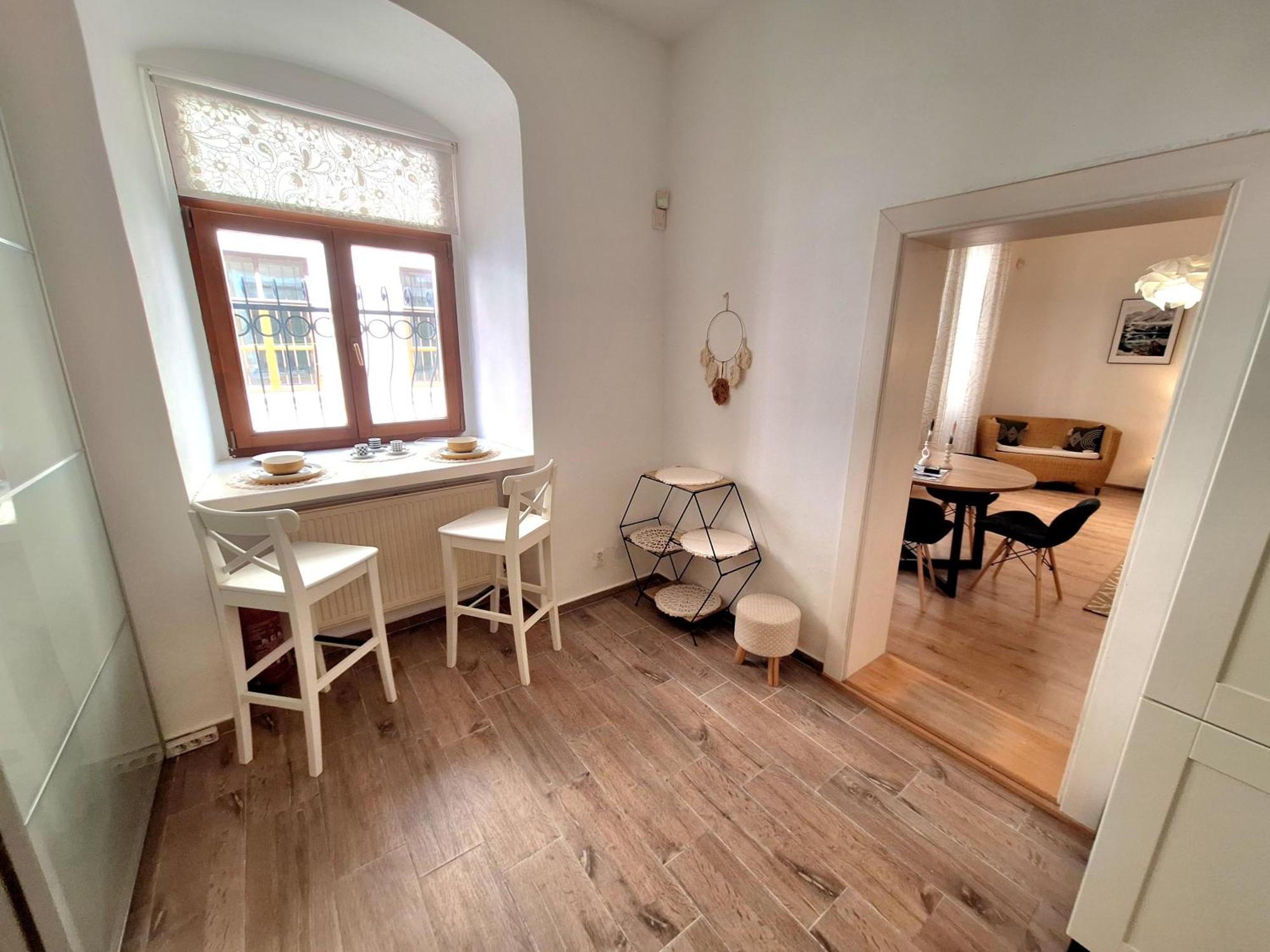 Apartment Emma - Old Town บราติสลาวา ภายนอก รูปภาพ